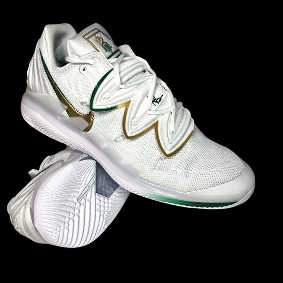 nikecourt air zoom vapor x kyrie 6